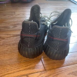 Yeezy 350 V2 ‘Black Non-Reflective’
